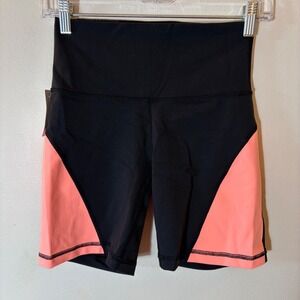 TNA Aritzia Atmosphere Short 7" High Rise Biker Black Neon Sunset Size Small NWT